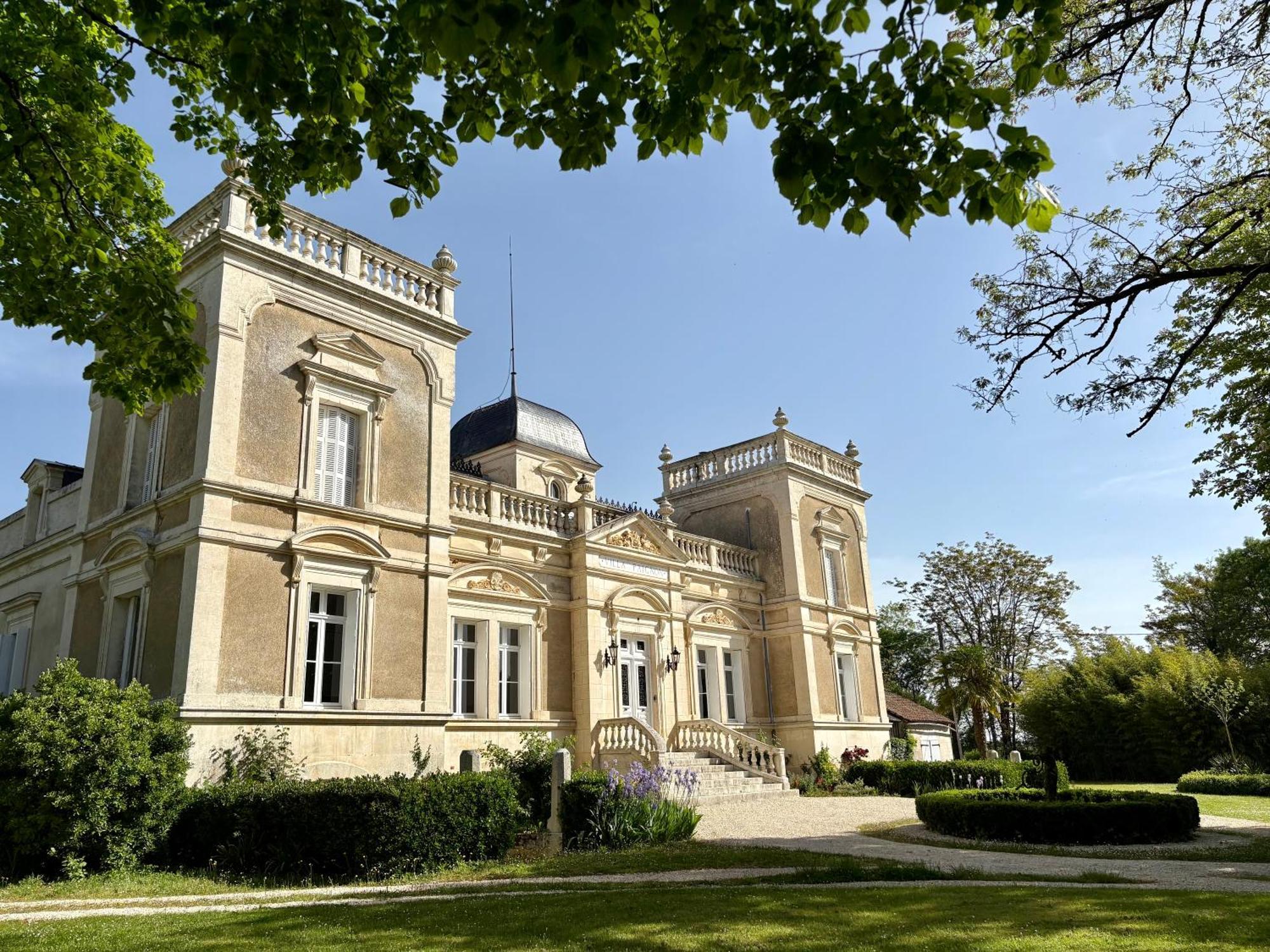 Villa Paignon Montbron Exteriör bild
